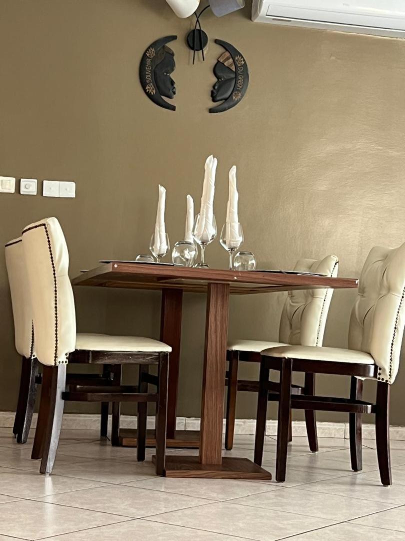 ליברוויל Residence Hoteliere Oceane מראה חיצוני תמונה