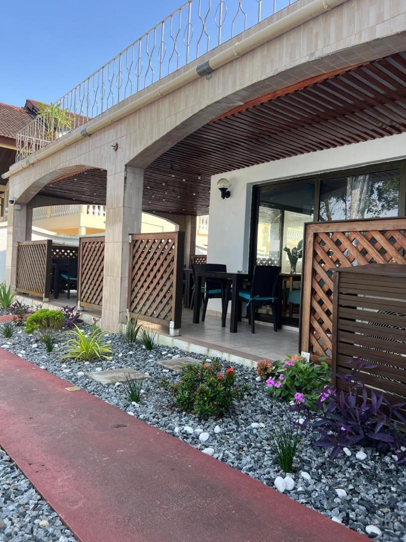 ליברוויל Residence Hoteliere Oceane מראה חיצוני תמונה